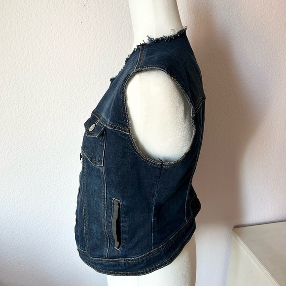 W118 by Walter Baker Denim Vest size S - Picture 4 of 15